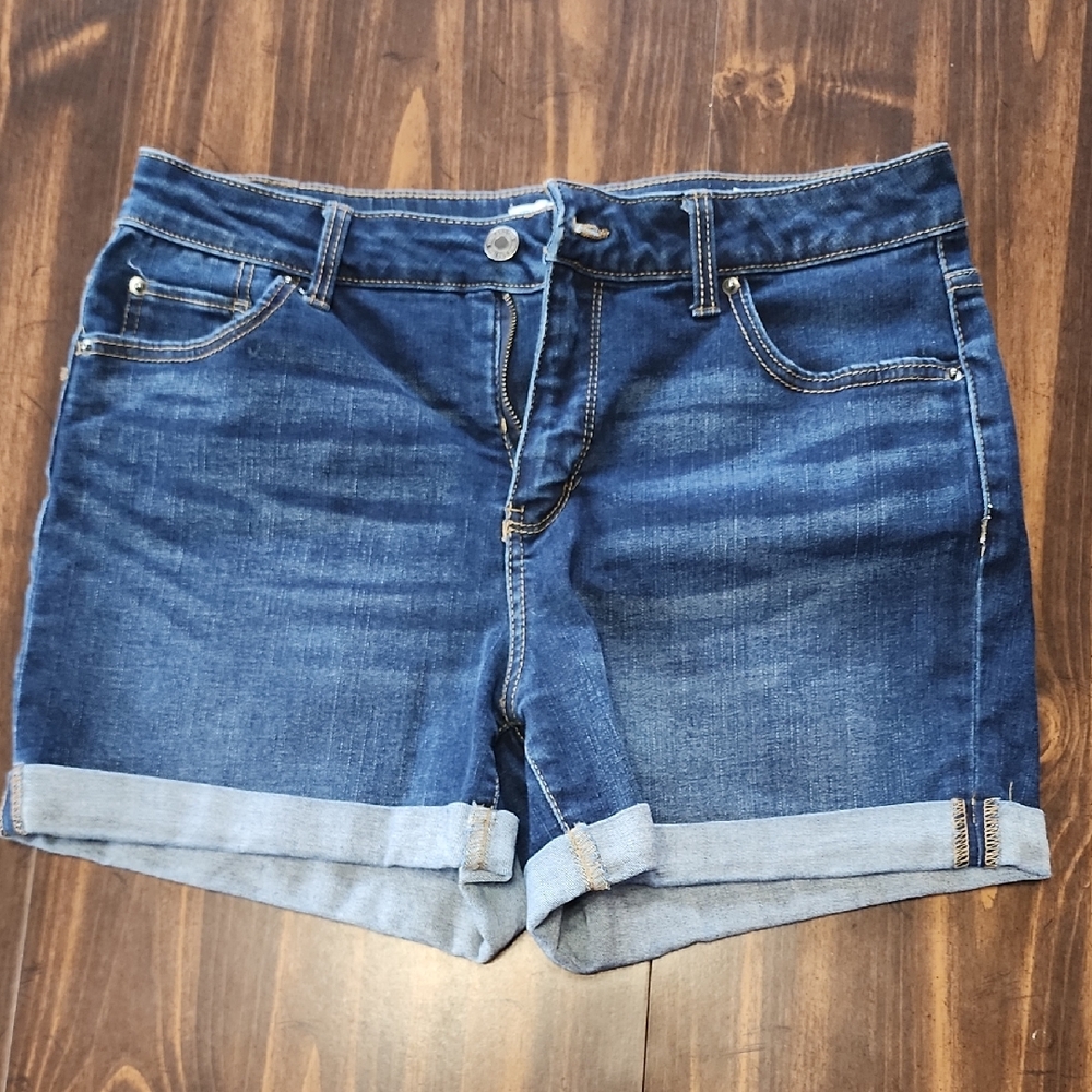 Time and Tru Dark Blue Rolled Cuff Denim Shorts